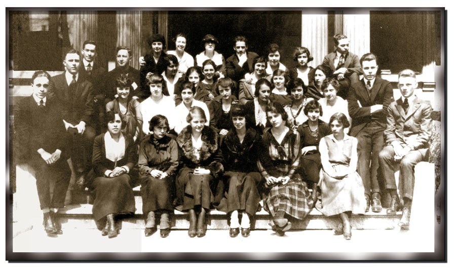 First Graduating Class in 1911 The first graduating class in arts and sciences, 1911