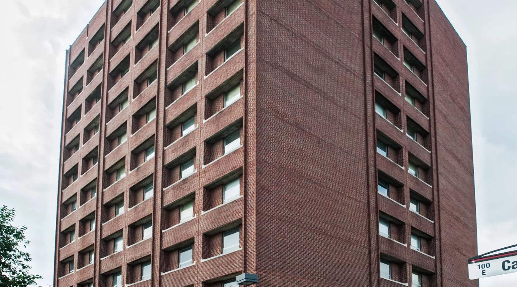 Exterior building of Unitas Tower student housing.