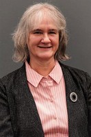 Teresa headshot 2021