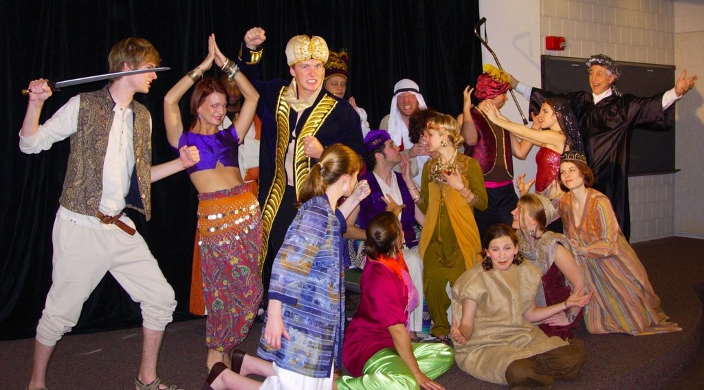 French Students - Theater Practicum