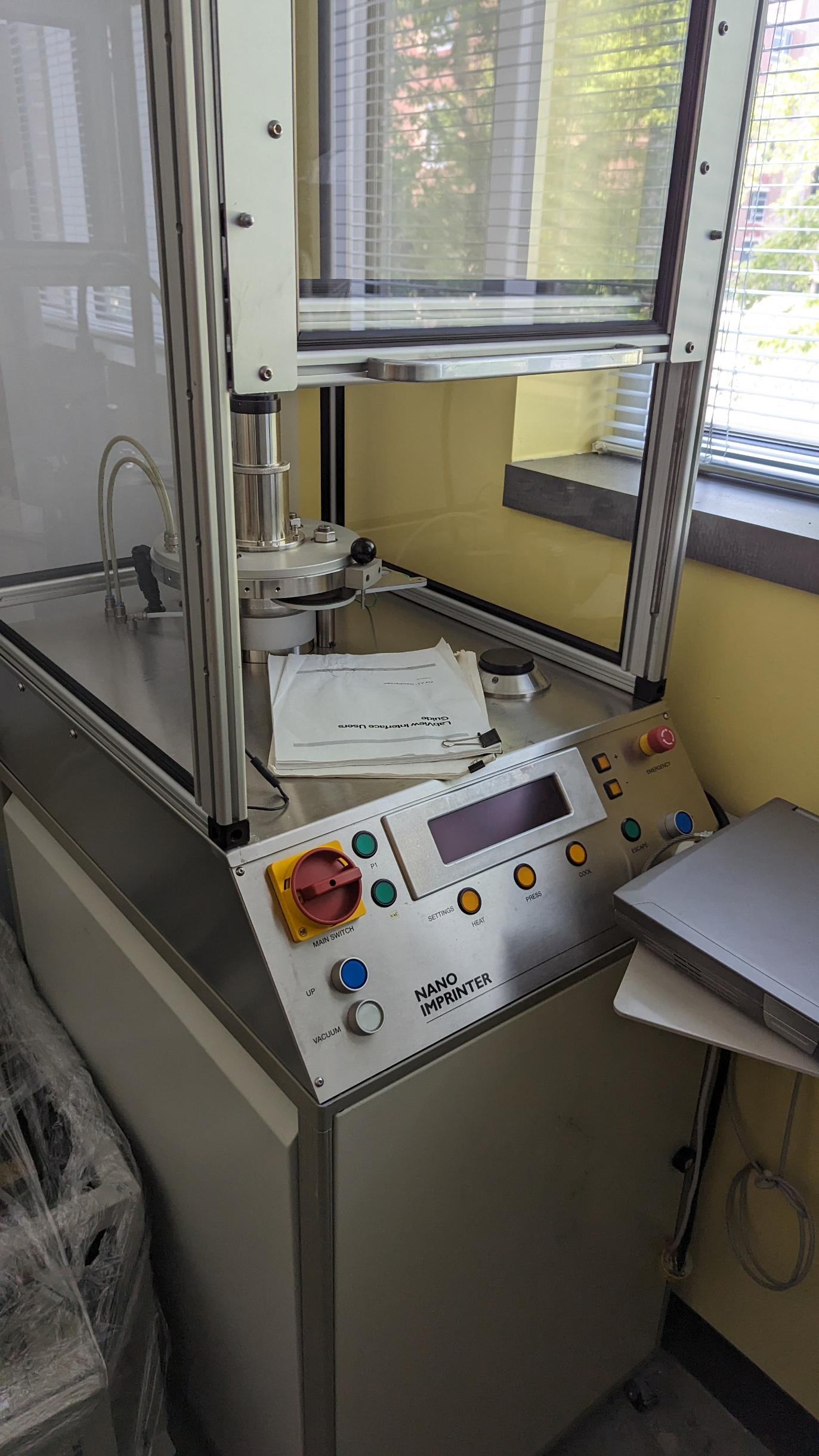 Nanoimprinter